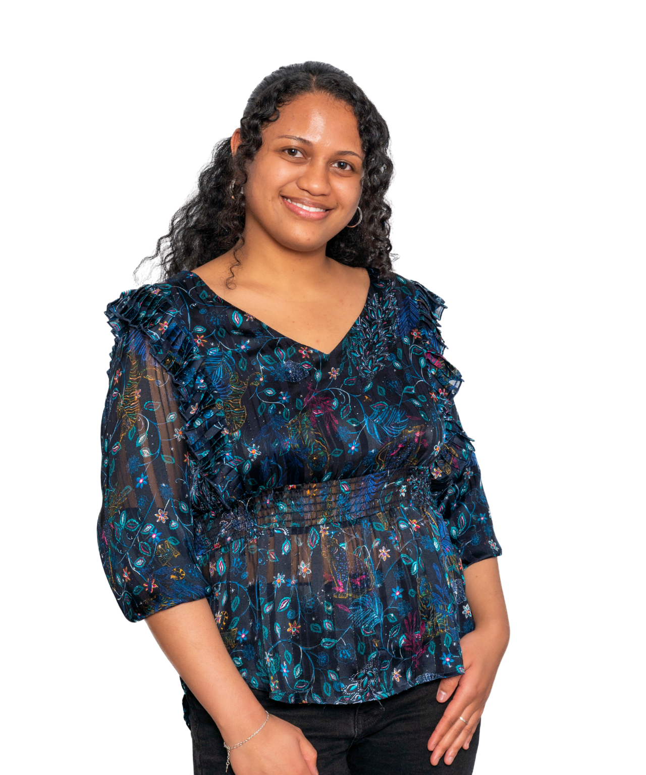 marina drole Portrait de Juliana, experte en logistique et gestion des exportations chez Planet Aura